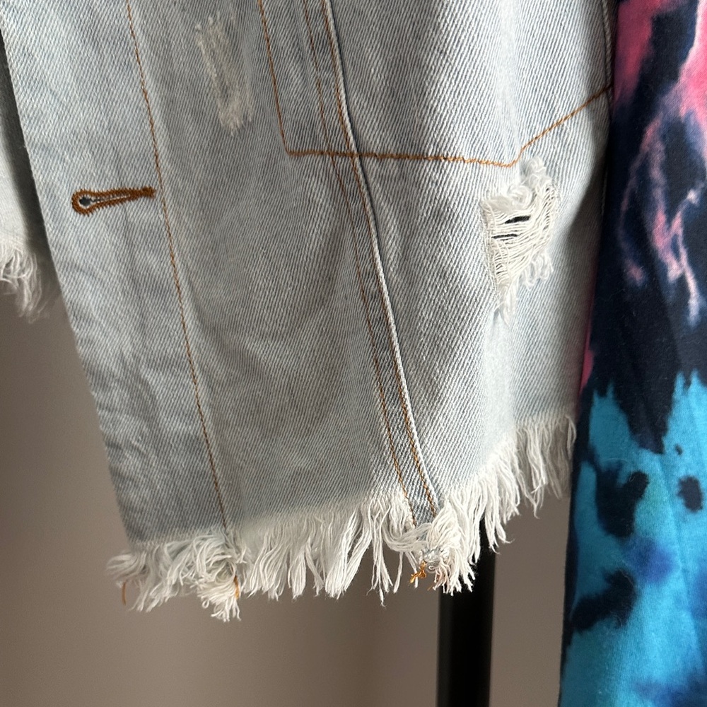 Southern Stitch Denim Jacket with Vibrant Tie-Dye Sleeves - Picture 4 of 8